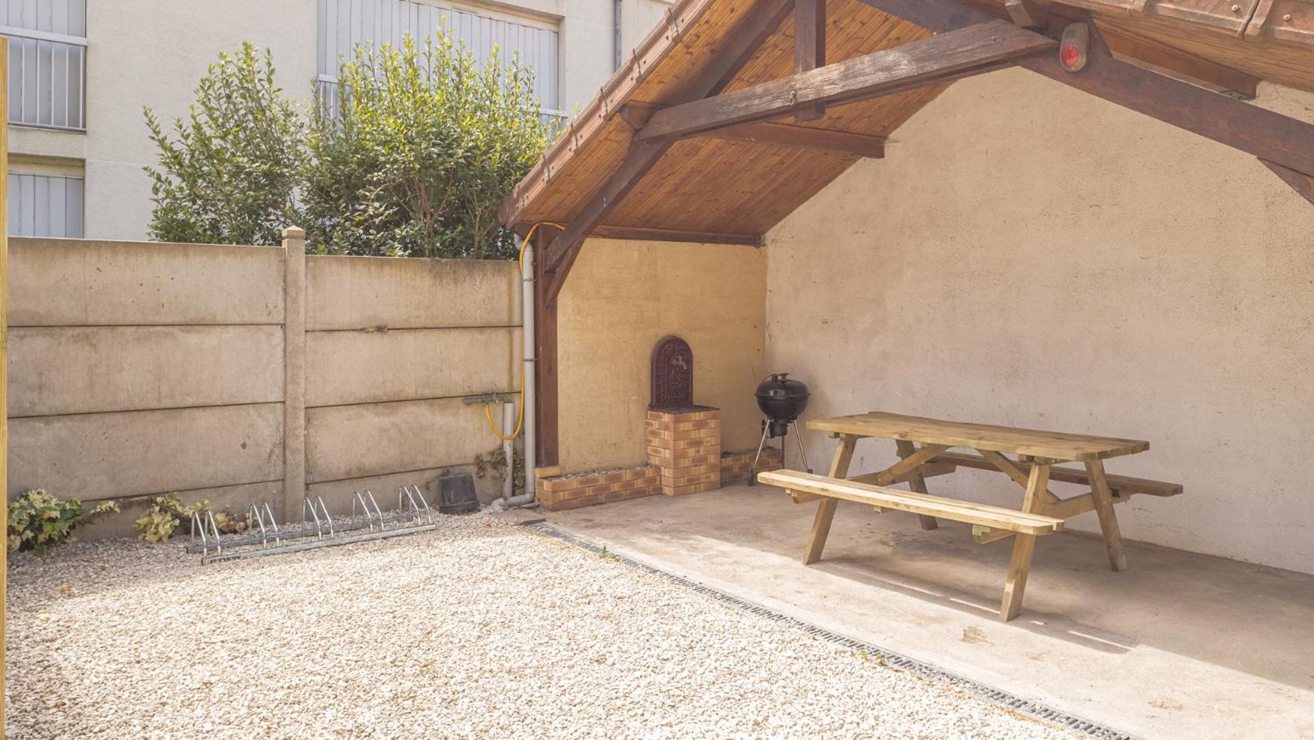 Bonappart 2 - Charme Napoleonien & Confort Troyes Exterior photo