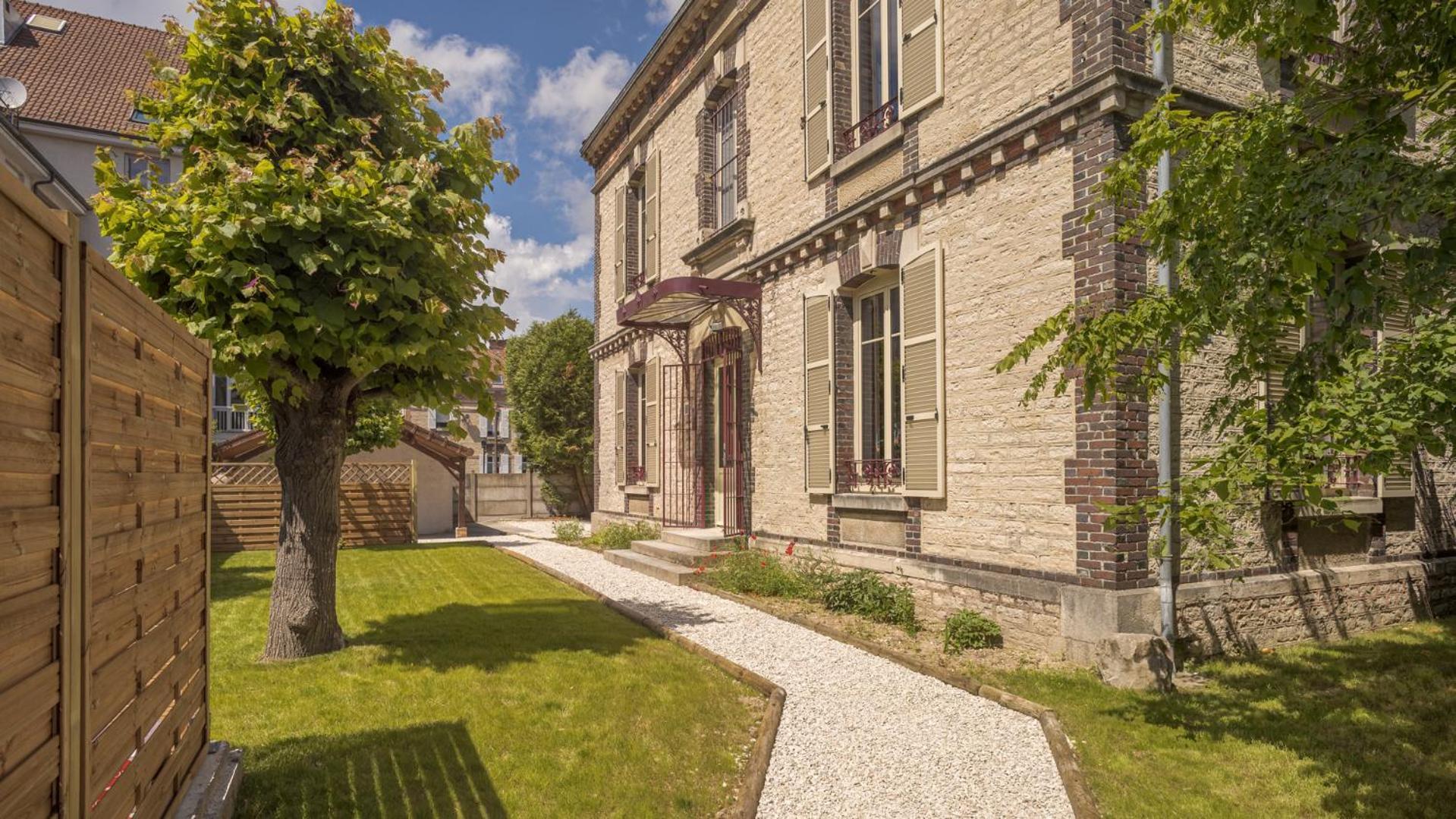 Bonappart 2 - Charme Napoleonien & Confort Troyes Exterior photo